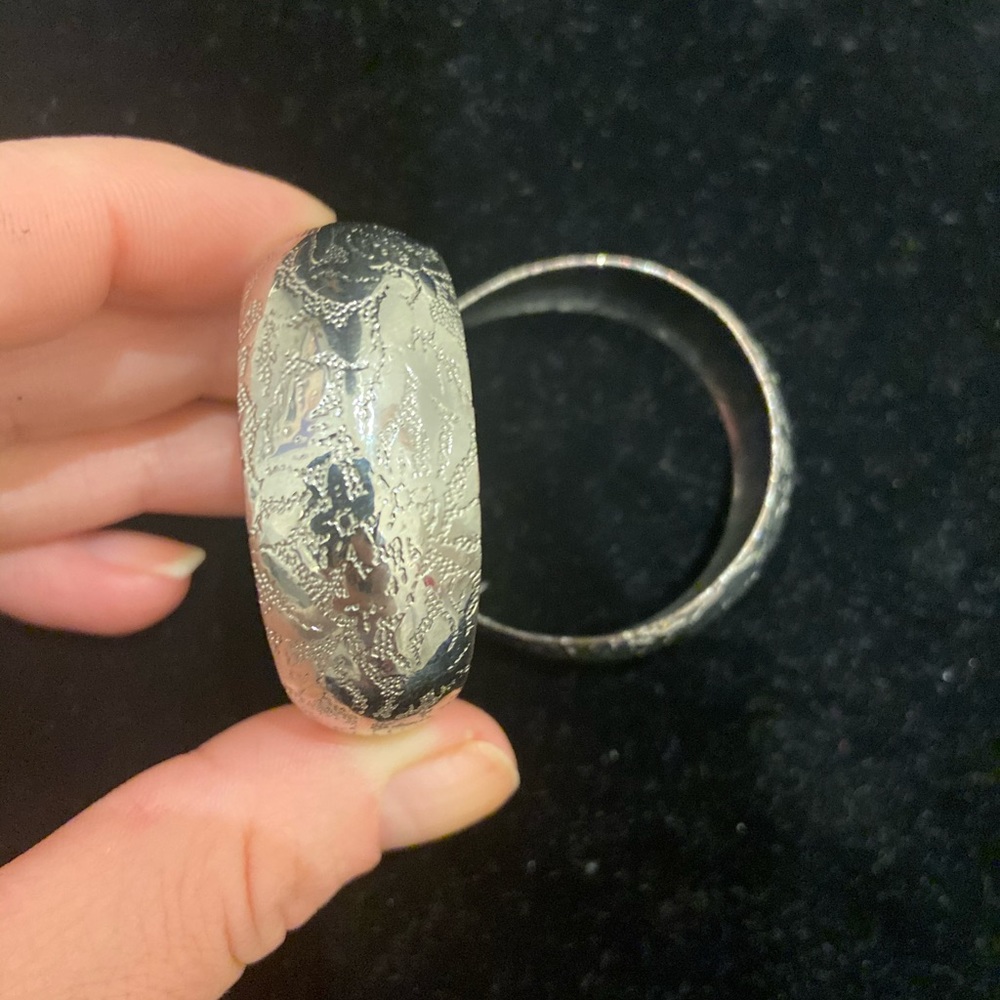 SILVER HOOPS